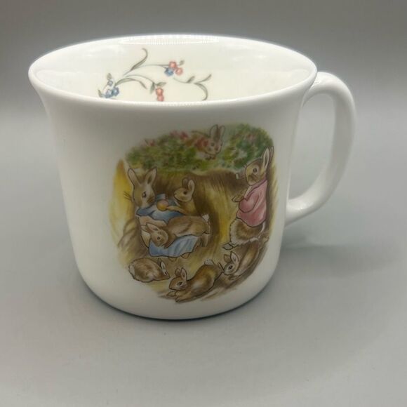 Vintage Royal Albert Bone China Beatrix Potter The Flopsy Bunnies Mug 1986 - Picture 3 of 5